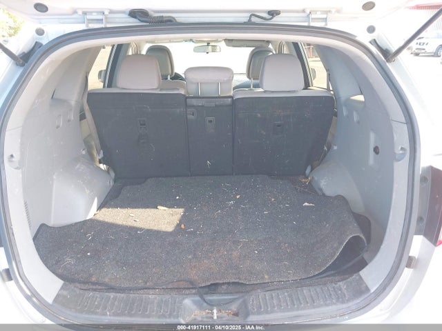 5XYKT3A66EG472967 KIA SORENTO LX