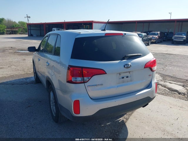 5XYKT3A66EG472967 KIA SORENTO LX