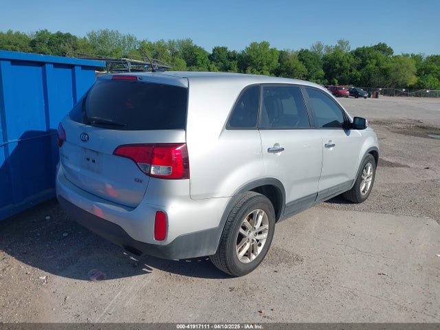 5XYKT3A66EG472967 KIA SORENTO LX