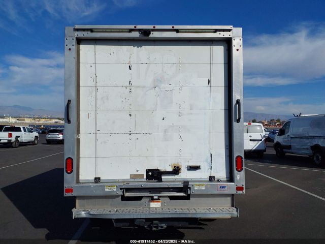 1FDBF8ZM8JKB07147 Ford Transit-350 Cab