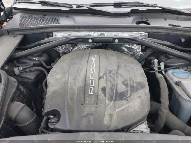 2017 PORSCHE MACAN WP1AA2A58HLB04879 Photo 9