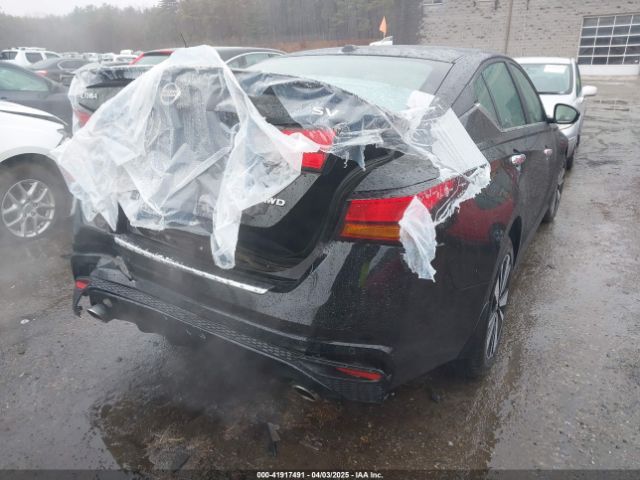 1N4BL4DW9NN345646 Nissan Altima Sv Intelligent Awd