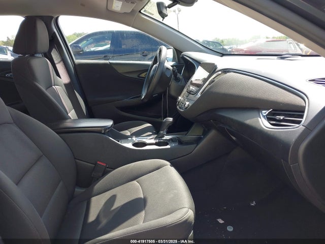 1G1ZD5ST4LF106218 Chevrolet Malibu Fwd Lt