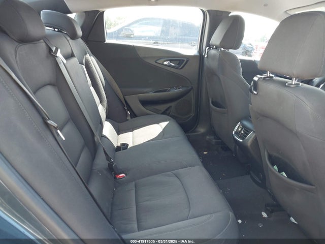 1G1ZD5ST4LF106218 Chevrolet Malibu Fwd Lt