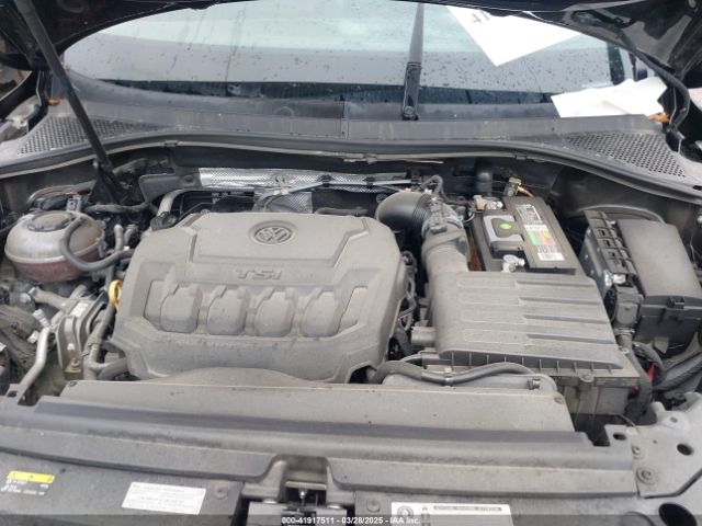 3VV3B7AX9JM068003 Volkswagen Tiguan