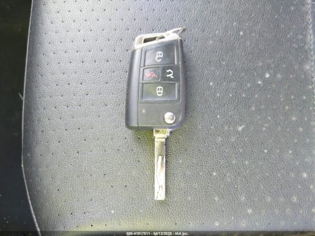 3VV3B7AX9JM068003 Volkswagen Tiguan