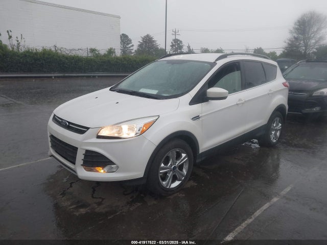 1FMCU0GX4GUC23998 Ford ESCAPE SE