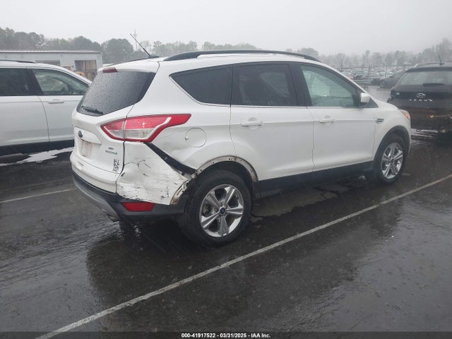 1FMCU0GX4GUC23998 Ford ESCAPE SE