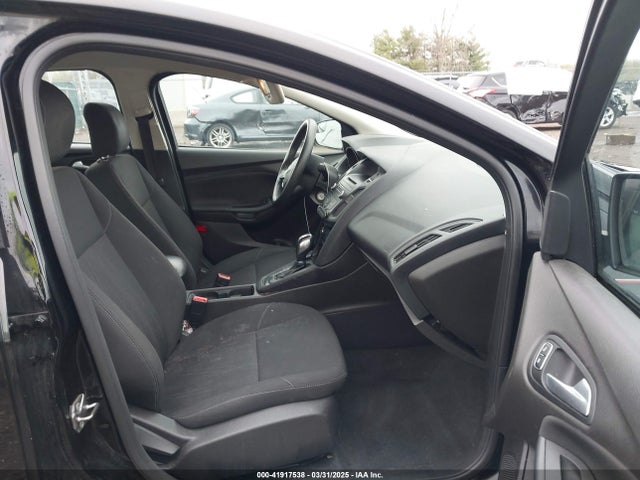 1FADP3F23GL280843 Ford FOCUS SE