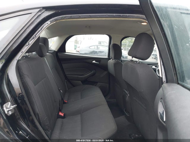1FADP3F23GL280843 Ford FOCUS SE