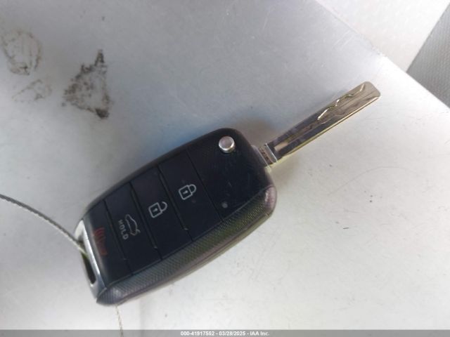 5XXGM4A7XFG452440 KIA Optima Lx