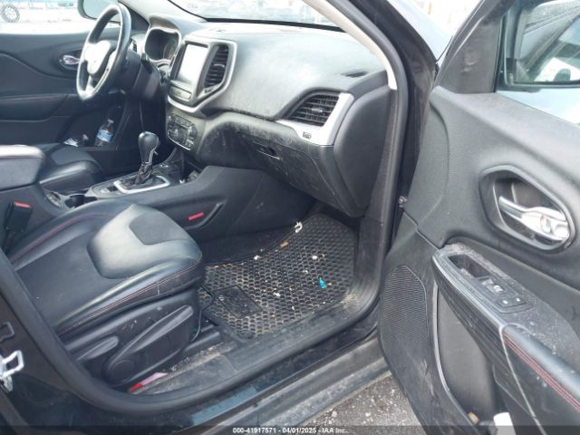 1C4PJMBB5GW132003 Jeep Cherokee Trailhawk