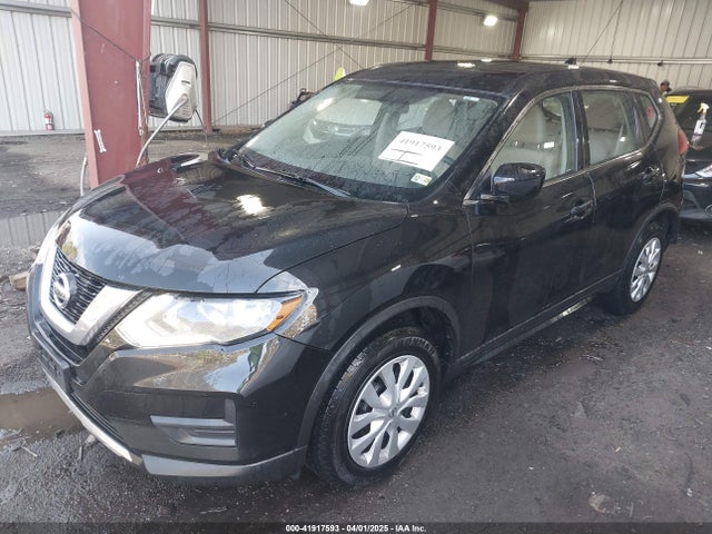Nissan ROGUE S 2017 KNMAT2MT9HP503122 Image 2