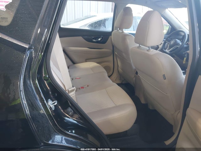 Nissan ROGUE S 2017 KNMAT2MT9HP503122 Image 8