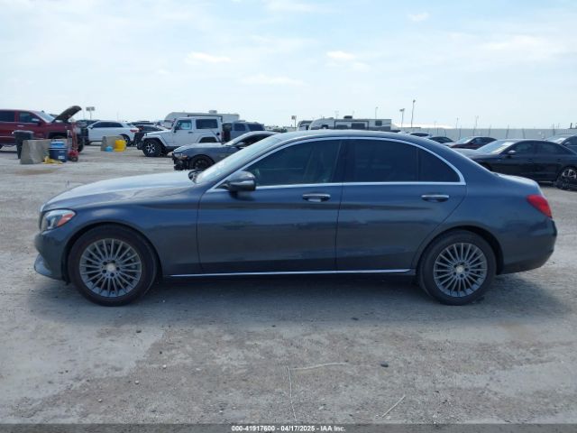 55SWF4JB4FU056399 Mercedes-Benz C 300 Luxury/sport