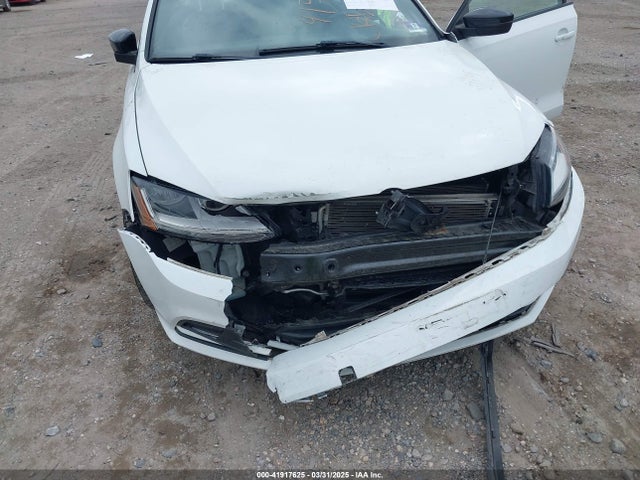 3VWD17AJXJM251750 Volkswagen Jetta 1.8t Se Sport