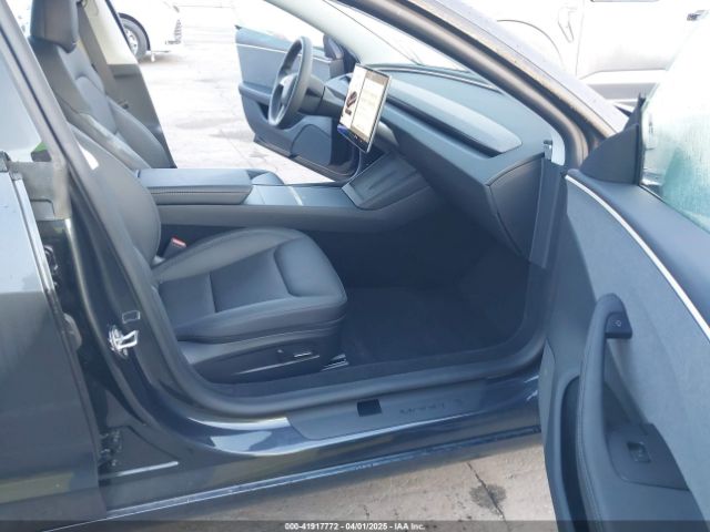 5YJ3E1EA1SF877851 Tesla Model 3 Long Range Rear-wheel Drive
