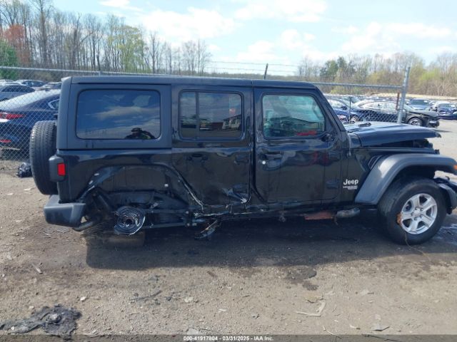 1C4HJXDG3JW274615 Jeep Wrangler Unlimited Sport S 4x4