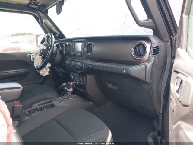 1C4HJXDG3JW274615 Jeep Wrangler Unlimited Sport S 4x4