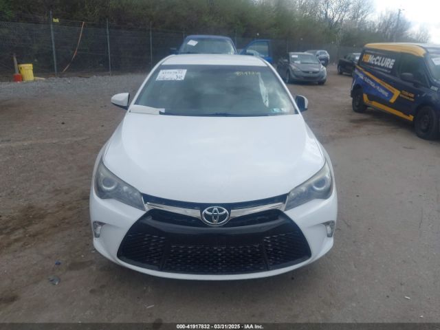 4T1BF1FK5HU814926 Toyota CAMRY SE