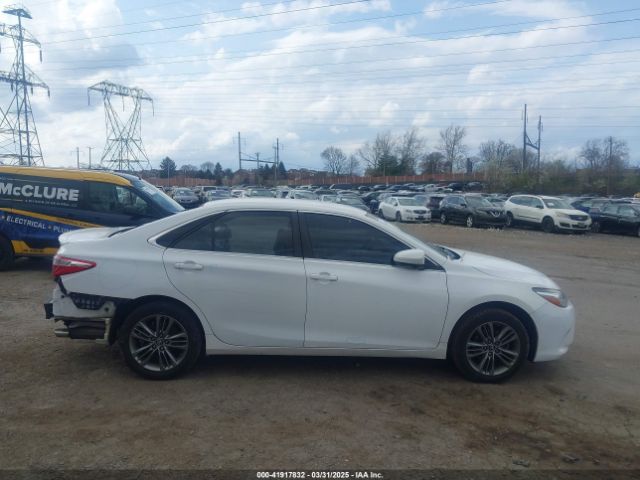 4T1BF1FK5HU814926 Toyota CAMRY SE