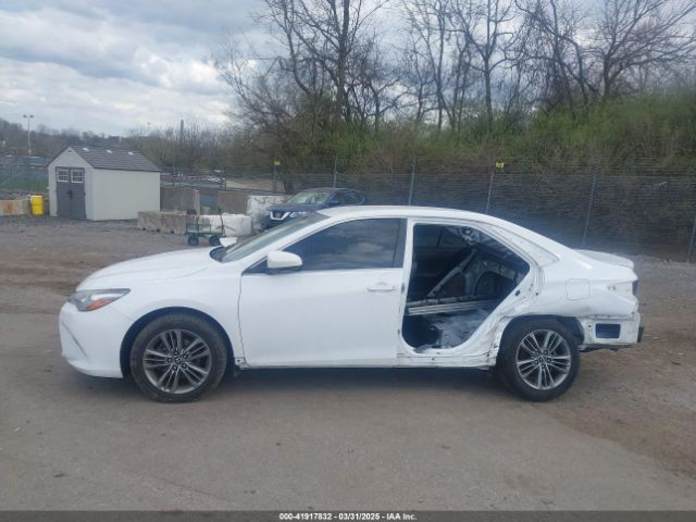 4T1BF1FK5HU814926 Toyota CAMRY SE