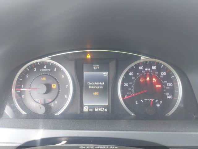 4T1BF1FK5HU814926 Toyota CAMRY SE