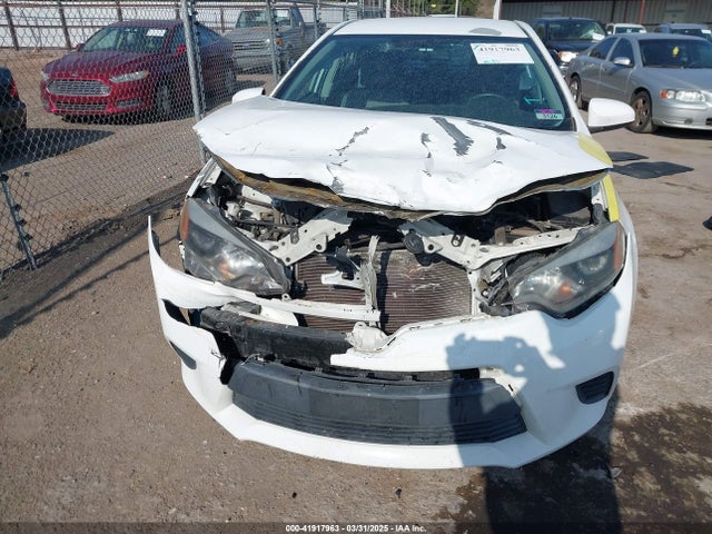 Toyota COROLLA LE 2014 5YFBURHEXEP034817 Image 11
