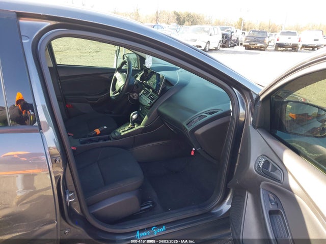 1FADP3E27GL240895 Ford FOCUS S