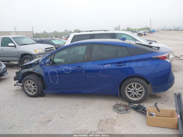 JTDKARFU4J3064739 Toyota Prius Four