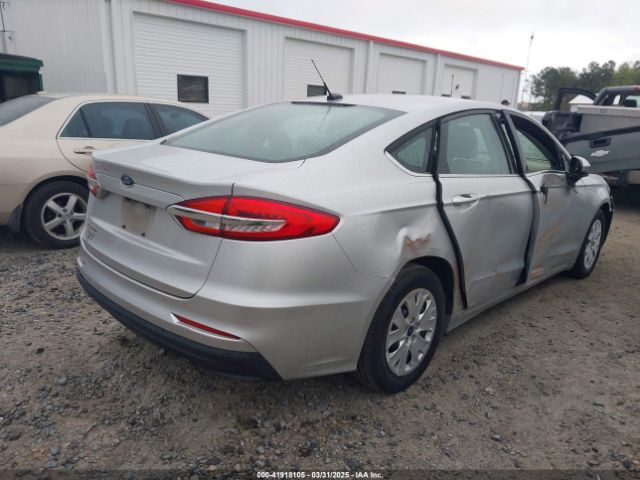 3FA6P0G71KR126921 Ford FUSION S