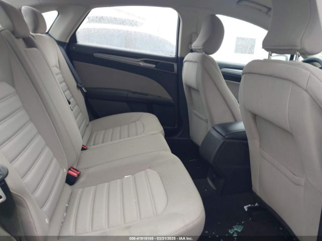 3FA6P0G71KR126921 Ford FUSION S