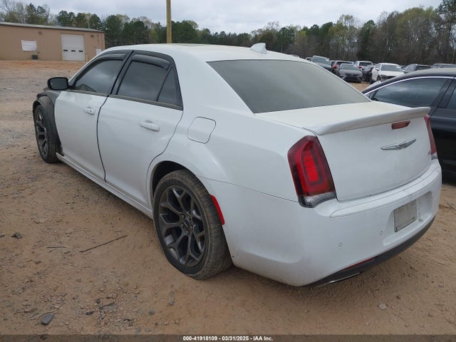 Chrysler 300 300s 2018 2C3CCABG2JH269624 Image 3