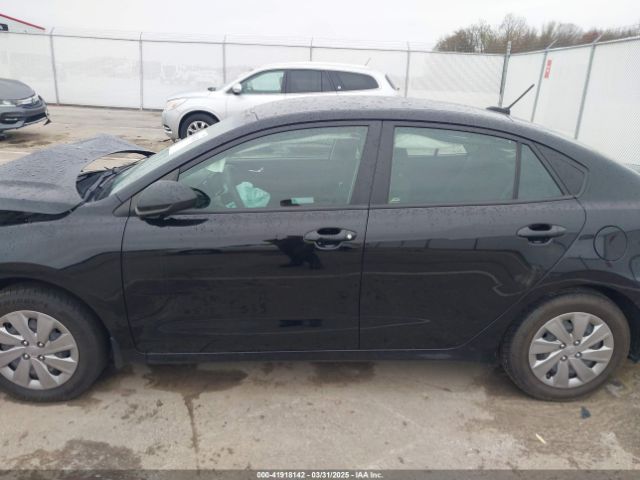 3KPA24AB0KE180046 KIA RIO S