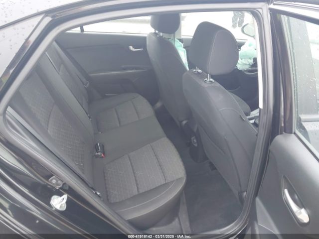 3KPA24AB0KE180046 KIA RIO S