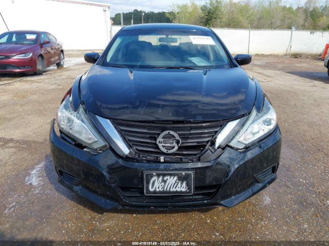 1N4AL3AP2HC177593 Nissan Altima 2.5 S