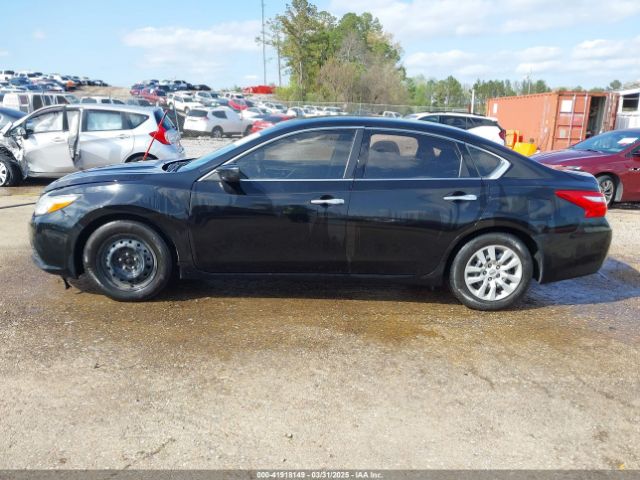 1N4AL3AP2HC177593 Nissan Altima 2.5 S