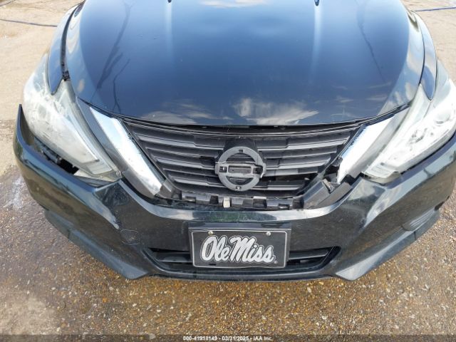 1N4AL3AP2HC177593 Nissan Altima 2.5 S