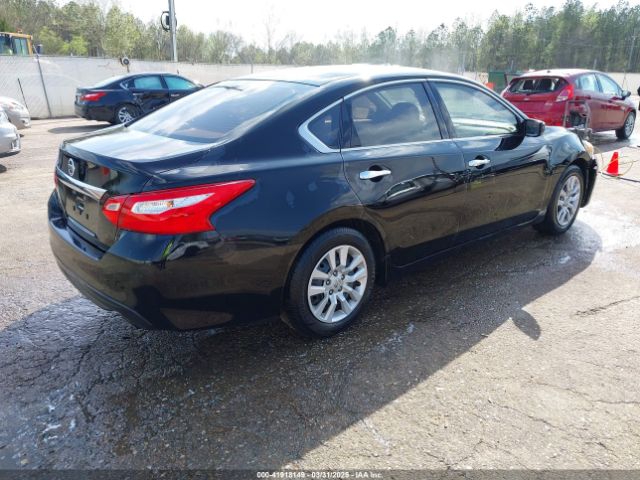 1N4AL3AP2HC177593 Nissan Altima 2.5 S