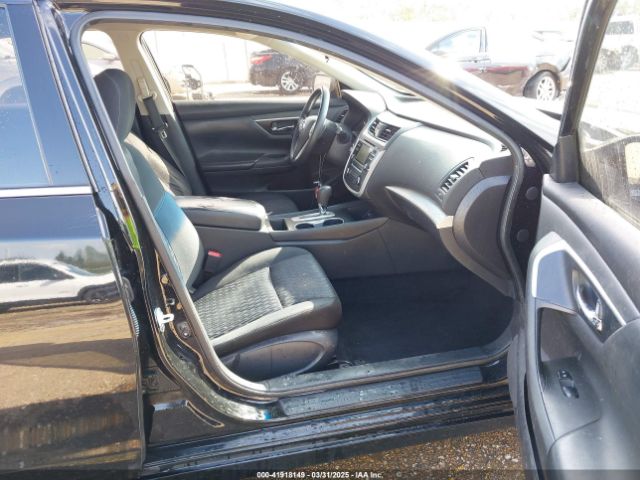 1N4AL3AP2HC177593 Nissan Altima 2.5 S