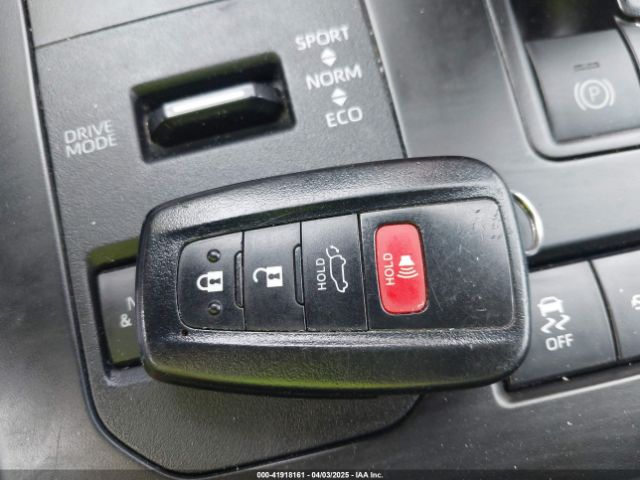 5TDHZRBH7MS062420 Toyota Highlander Xle