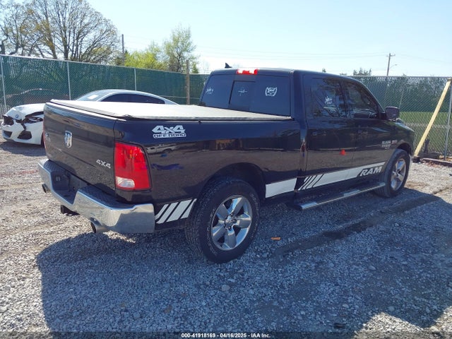 1C6RR7TT7KS702732 RAM 1500 Classic Big Horn  4x4 6'4 Box