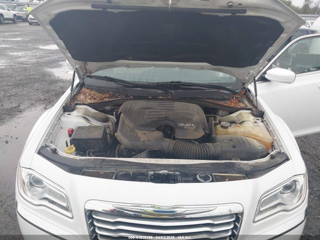 2C3CCAAG2EH264835 Chrysler 300