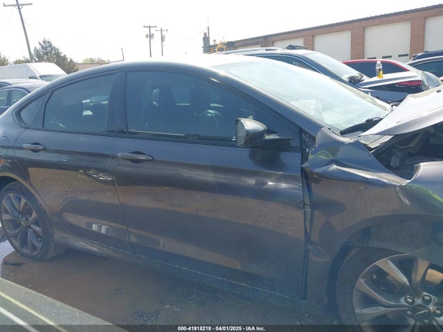 Chrysler 200 S 2015 1C3CCCDG5FN644378 Image 13