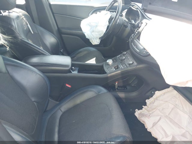 Chrysler 200 S 2015 1C3CCCDG5FN644378 Image 5