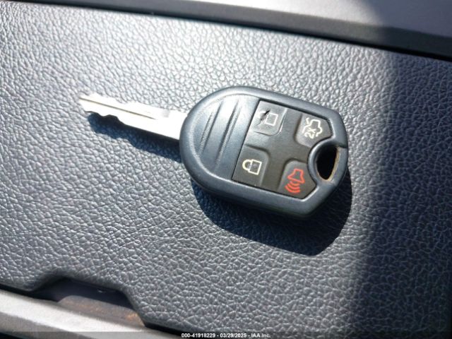 1ZVBP8AM0E5215177 Ford Mustang V6