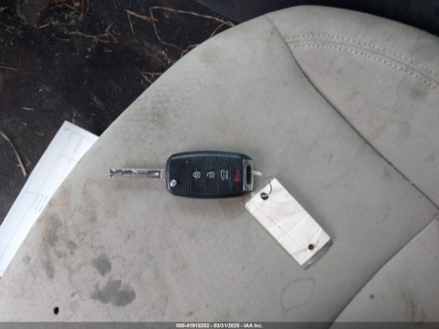 KNAGM4A78E5463145 KIA Optima Lx