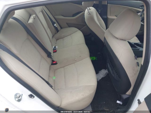 KNAGM4A78E5463145 KIA Optima Lx