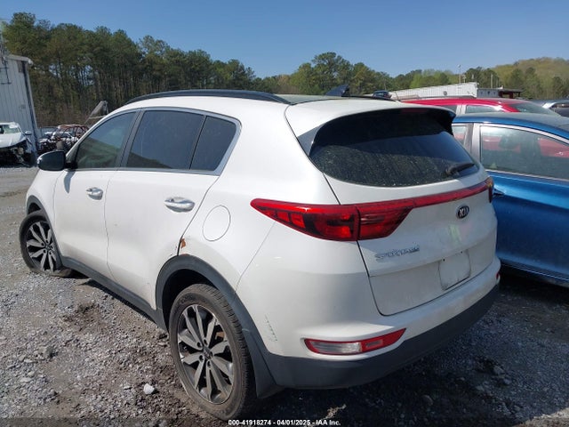 KNDPNCACXJ7321157 KIA Sportage Ex