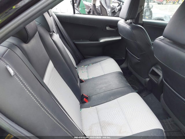4T1BF1FK0EU396075 Toyota CAMRY SE